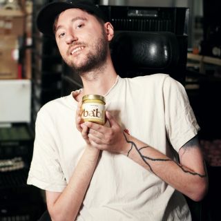 JAK JSEM BYL NA SEBE PYŠNEJ Život není lehkej. Tuhle větu si pamatuju od raného dětství. Můj dědeček František pracoval...