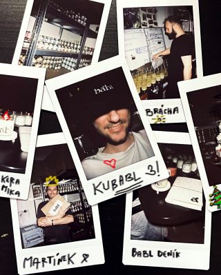 3 ROKY, 3 ODSTAVCE, 3 PŘÁNÍ ❤️ Jeden malý sen, stovky nádherných, pochvalných a povzbudivých zpráv a tisíce voňavých...